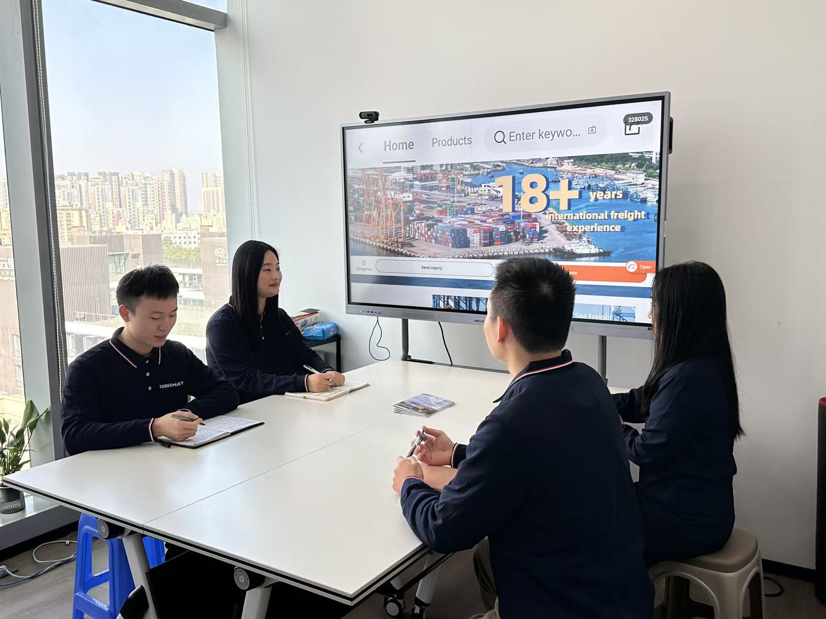 Foresmart team discussing international freight plans