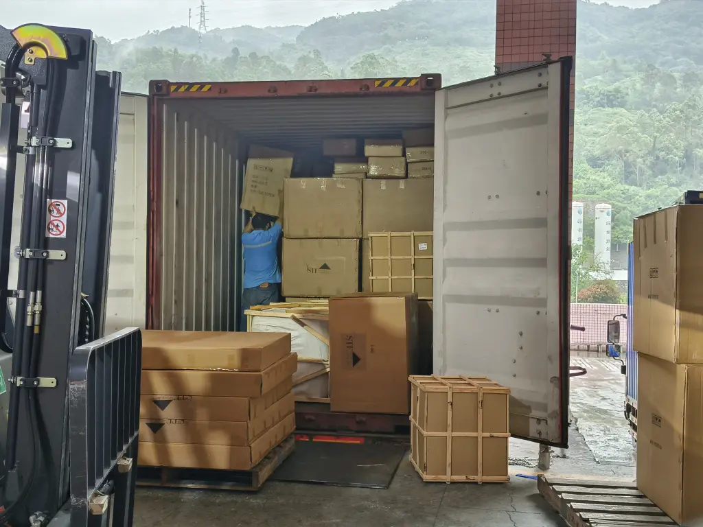 Foresmart loading consolidated supplier cargo into a container for Canada