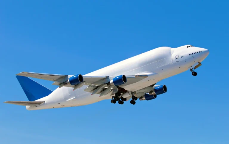 Air Freight Shipping Cost: What Affects Your Final Quote?